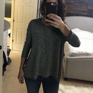 Black/White light weight backless knot sweater